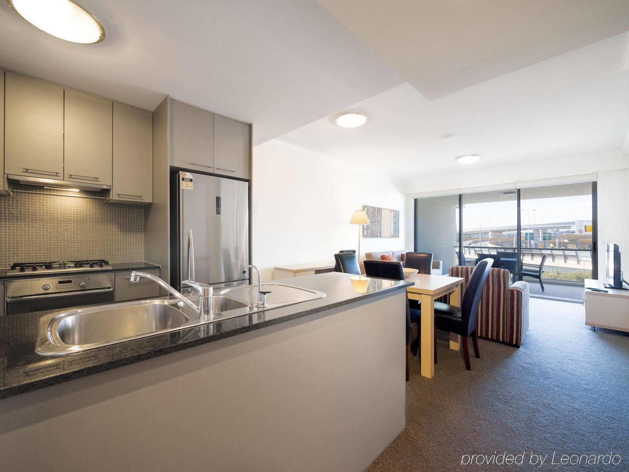 Oaks Brisbane Mews Suites Exterior foto