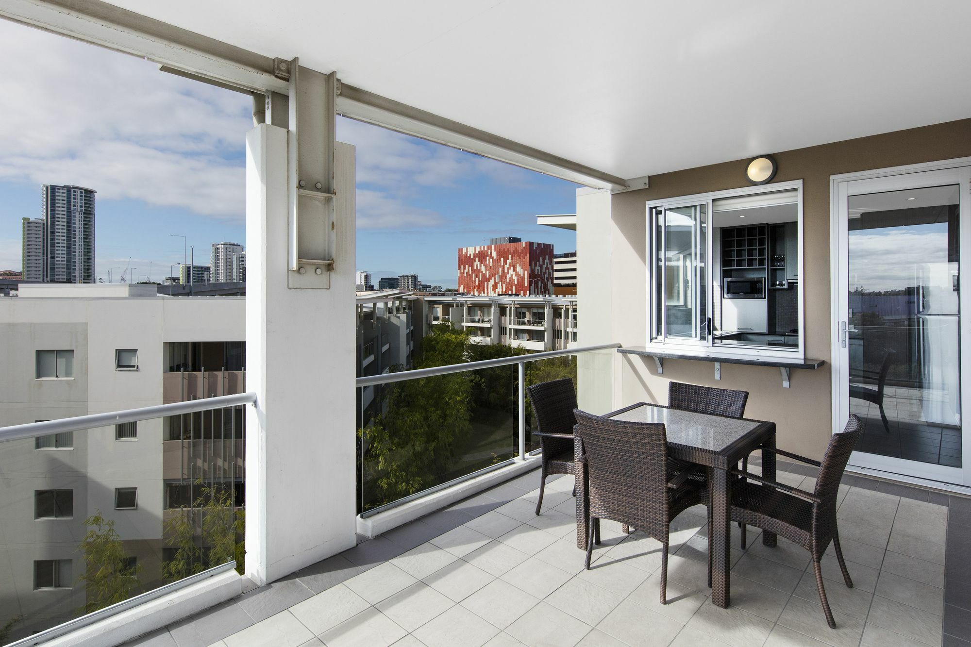 Oaks Brisbane Mews Suites Exterior foto